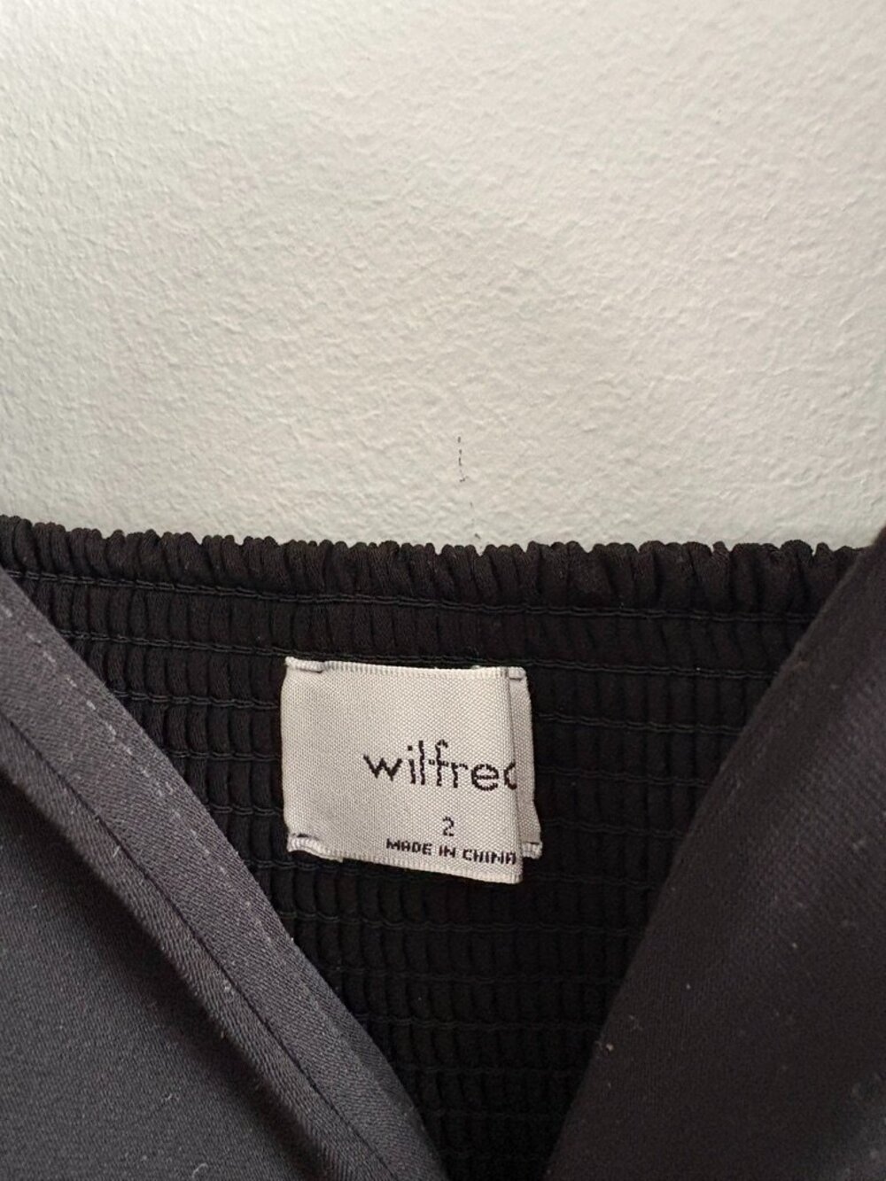 Aritzia Wilfred Corfu Midi Dress Long Puff Sleeve Black Size 2 - Picture 7 of 8